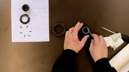24. Störungsbeseitigung: Reinigung des Sprühkopfes