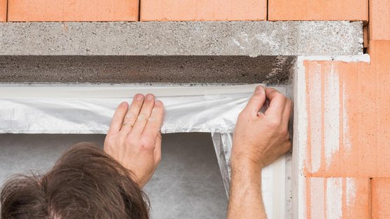 4. Fensterrahmen abkleben