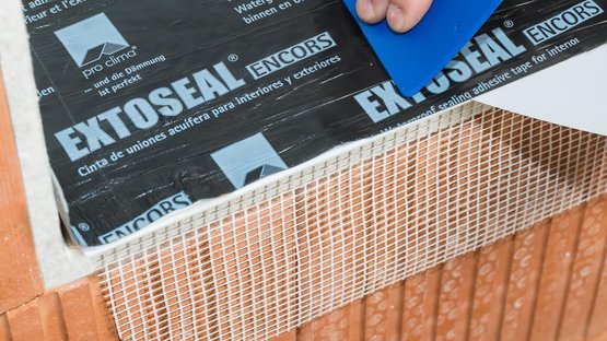 2. Seitlicher Anschluss